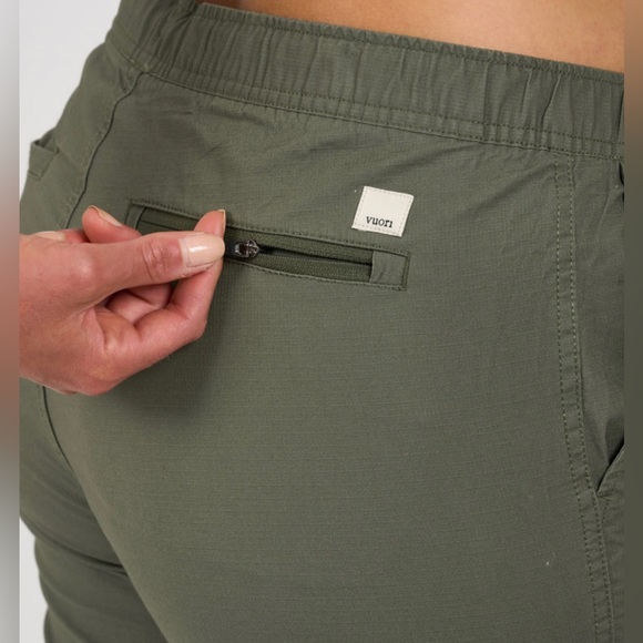 Vuori Ripstop Pant - Picture 3 of 8